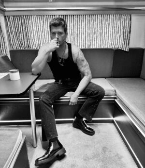 Kıvanç Tatlıtuğ Instagram - 👣
