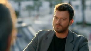Kıvanç Tatlıtuğ Instagram - Aile | 1.Bölüm yeni ön izleme sahnesi!
#Aile ilk bölümüyle bu akşam 20.00’de Show TV’de başlıyor.
@showtv #ayyapım @ailetvdizi