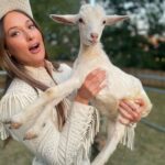 Kacey Musgraves Instagram - GOAT energy only 🤍