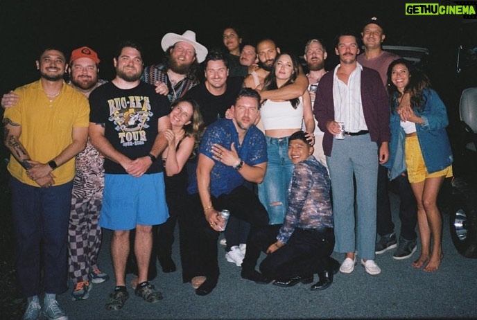 Kacey Musgraves Instagram - 𝓯𝓾𝓵𝓵 𝓶𝓸𝓸𝓷 𝓲𝓷 𝓵𝓮𝓸