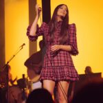 Kacey Musgraves Instagram – 🖤 

makeup @moanilee 
hair @giovannidelgado 
wardrobe @ecduzit x @thevampireswife 
asst by @garrett__ives tailoring by @bedfordstreetlaundry Ryman Auditorium