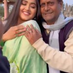 Kajal Raghwani Instagram – Our guardian Maa kahu ya Papa aap dono hai mere liye so my MaPa & My reel partner @kaanumukherjee Master jee 🫶✨♥️ 

We’re back 🤓 
New Romantic song from the – movie – Tujko he dulha banaungi ☘️
Coming soon 🎥