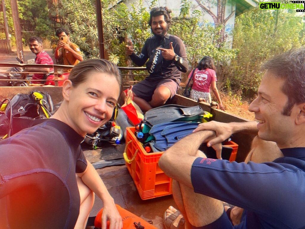 Kalki Koechlin Instagram - Who knew deep dives and perfect days exist off the coast of Maharashtra😎 Thank you friends, you know who you are💋 🤿 @diversofvingoria 🏠 @maachli_farmstay