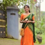 Kalyani Anil Instagram - When Chandhu asks : Onn uduthond vannal ntha ?🫣♥️ 📸 @aju_bhuvanendran Trivandrum, India