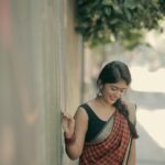 Kalyani Anil Instagram - 🍂✨ Wearing Ammas saree🫣 📸 @dulkifil_photography Manaveeyam Veedhi