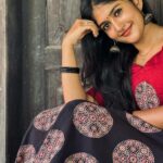 Kalyani Anil Instagram - It’s in her eyes ♥️ 👗 @ar_handlooms_kuthampully Kuthiramalika Palace