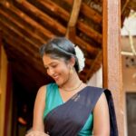 Kalyani Anil Instagram - கண்மணி அன்போடு காதலன் …✨🌚 Saree @ar_handlooms_kuthampully 📸 @_.vichuuuu_ 🫶🏻 #ethinicday #college Mar Ivanios College