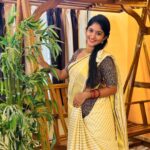 Kalyani Anil Instagram - Hey Siri , Play ‘’MALAYALI PENNE ‘’ …🤍 Saree @ar_handlooms_kuthampully 📸 @sonu_.sajeev 🫶🏻 Trivandrum, India
