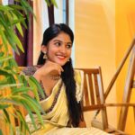 Kalyani Anil Instagram - Hey Siri , Play ‘’MALAYALI PENNE ‘’ …🤍 Saree @ar_handlooms_kuthampully 📸 @sonu_.sajeev 🫶🏻 Trivandrum, India