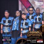 Kamal Adli Instagram - Kumpulan mana pilihan korang? Kumpulan mana pula yang akan dijemput ke bilik merenjis? Anda suka lawak-lawak spontan? Saksikan Mega Spontan setiap Jumaat jam 9 malam di Astro Warna atau strim di On Demand atau Astro Go. Cuba Astro selama 30 hari atau wang anda dikembalikan. Alami pengalaman Astro Baharu. Strim tanpa gangguan hujan dengan Astro Ultra Box. PEK PRIMARY WhatsApp “NAK ASTRO” ke 03-9543 3838 #AstroBaharu #MegaSpontan #TakhtaJenakaLuarBiasa