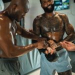 Kamaru Usman Instagram - I approve these hands 👐🏿👊🏿 #OBJ #USMAN 📸 @patty_cuts