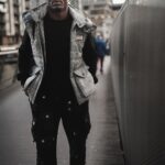 Kamaru Usman Instagram - LOVE FROM LONDON 🫶🏿🫶🏿 #UFC286 #LONDON #ANDNEW 📸 @patty_cuts Styled: @ugomozie London, United Kingdom
