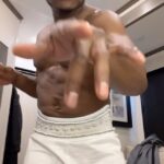 Kamaru Usman Instagram - In case you were wondering how I got ready every day on set for #wakandaforever 😂😂😂 If you haven’t seen it yet, go check out the movie of the year @marvelstudios @blackpanther 🔥🔥🔥 🎶: B. D’OR @burnaboygram