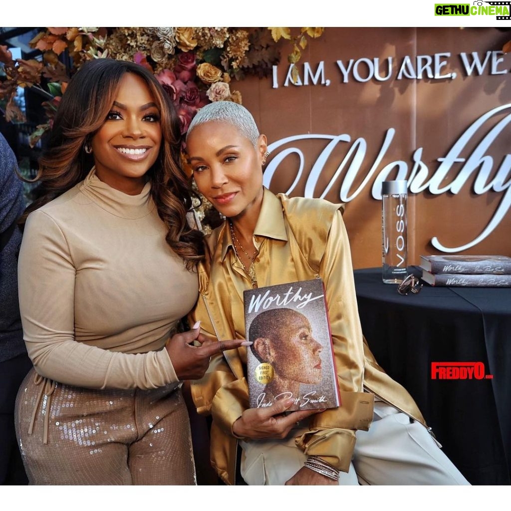 Kandi Burruss Tucker Instagram - Today I shared a moment with my girls who are Worthy of it all! Much love to @jadapinkettsmith who shared so much with us today about her book “Worthy”. Everybody get the book! There is so much that she shared. ❤️