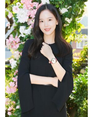 Kang Han-na Thumbnail - 109.7K Likes - Top Liked Instagram Posts and Photos