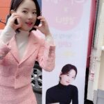 Kang Han-na Instagram - 700년지기 친구 포근이들이 보내준 감동의 커피 간식차 먹고 힘내서 촬영혜선!!💗💗💗 너무x777 고마워 포근이들 사랑해애앳🥰 #감동이야흑 #피로싹다풀렸혜선 #이세상모든맛난간식들이다있자나 #크로플세입만에다먹었오