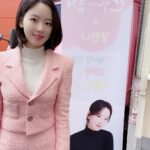 Kang Han-na Instagram - 700년지기 친구 포근이들이 보내준 감동의 커피 간식차 먹고 힘내서 촬영혜선!!💗💗💗 너무x777 고마워 포근이들 사랑해애앳🥰 #감동이야흑 #피로싹다풀렸혜선 #이세상모든맛난간식들이다있자나 #크로플세입만에다먹었오