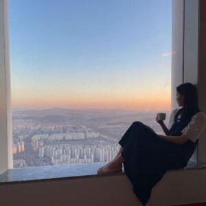 Kang Han-na Thumbnail - 179.9K Likes - Top Liked Instagram Posts and Photos
