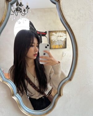 Kang Hye-won Instagram - 🧸