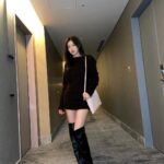 Kang Hye-won Instagram - 🩷🤎