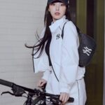 Kang Hye-won Instagram - @voguekorea @mlbkorea 💙🧢💙