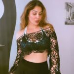 Kangna Sharma Instagram - Let’s move 😋might delete later ✌️