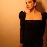 Kangna Sharma Instagram - See me when u look at me ☺️