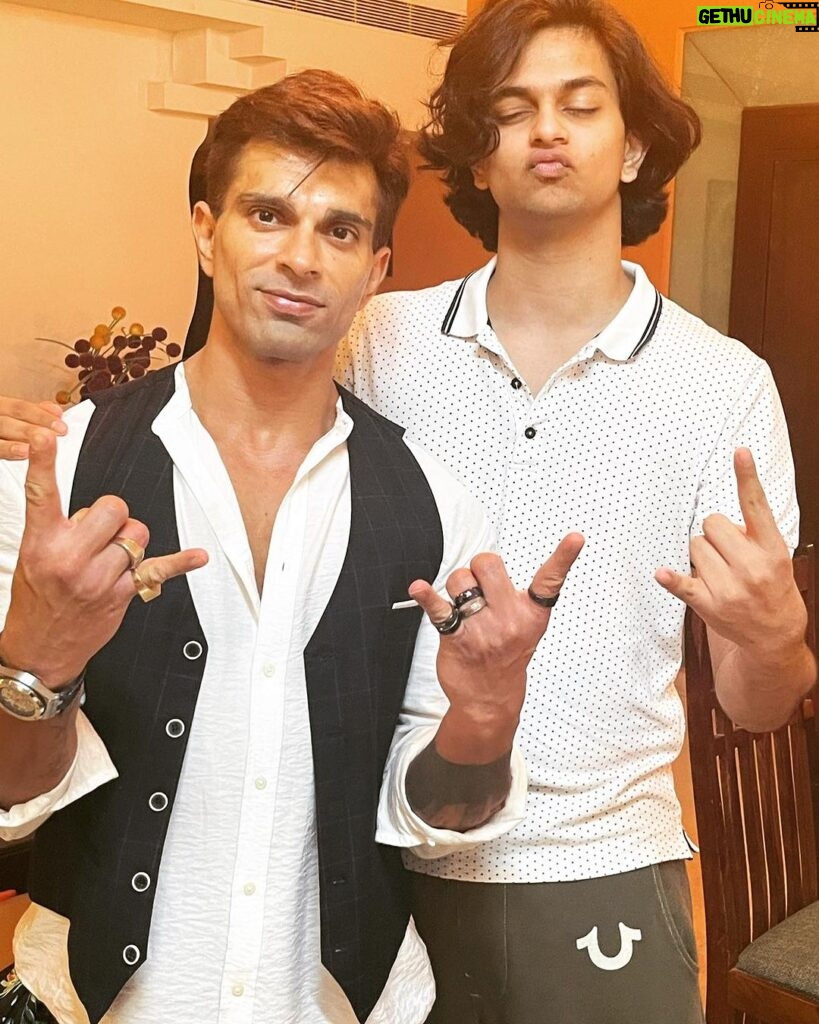 Karan Singh Grover Instagram - 🔱 Wish you a very very very happy birthday @anitejsrealaccount May you grow, prosper and flourish with every passing day and may you always be in infinite abundance! Love you! ❤❤❤