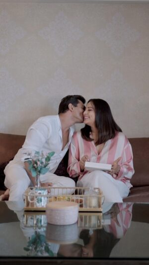 Karan Singh Grover Instagram - 🔱
As we celebrate our first Mother’s Day together after welcoming our little bundle of joy, Devi, we wanted to make it memorable. And what better way than with the special gift of jewellery! Something from the Mamma Mia range from @MiabyTanishq. A special something that both the queen and the princess will cherish for life.

Thank you, Bipasha, for being the most amazing mom to our little one. Here’s to many more Mother’s Days together.

Quick tip for all the dads out there: Mia by Tanishq is the perfect gift for all the mommas out there - stylish, trendy, affordable, certified and hallmarked. @miabytanishq 

#HappyMothersDay #MiaByTanishq #GiftSmartGiftMia #TrendyGoldJewellery #AffordableLuxury #CertifiedHallmarked #MomApprovedPrices