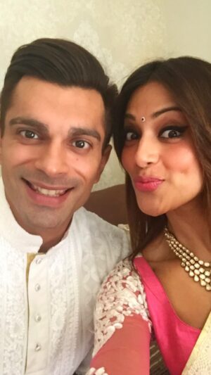 Karan Singh Grover Instagram - This happened 7 years back ❤️The day we did our official signing to become Husband & Wife ❤️🧿
Best thing that happened to me … marrying my soulmate @iamksgofficial ❤️🧿 Love you forever and ever❤️🧿
#monkeylove #7thweddinganniversary #soulmate #myheart #mylife