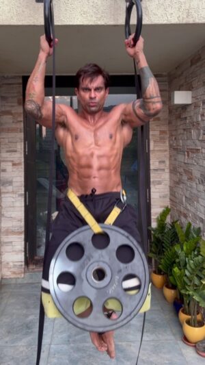 Karan Singh Grover Instagram - 🔱
Pull. 

#workout #fitness #motivation #fitnessmotivation #fit #training  #health #fitfam #lifestyle #exercise #muscle #healthy #sport