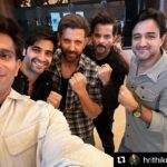 Karan Singh Grover Instagram - Fighters Day at the movies 🍿 🎥 #fighter @akshay0beroi @anilskapoor @s1danand