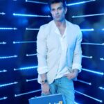 Karan Singh Grover Instagram - 🔱 🇮🇳🎉 @betbricks7exchange Celebrate the essence of unity and pride this 75th Republic Day with betbricks7! 🏆 Wishing you a year filled with victories, personal bests, and endless sports thrills! Let’s kick off 2023 with the same passion that unites us all – the love for the game and the love for our country. Cheers to Unforgettable Moments with betbricks7! 🎊🏏 WHY US ❓ ✅ Create a FREE account ✅ No GST & NO TAX ✅ 3% bonus on every deposit ✅ 24/7 Customer Support ✅ 100% WELCOME BONUS ✅ Instant Deposit & Unlimited Withdrawal Don’t miss out! Register Now and celebrate the pride of our nation! 🇮🇳 www.betbricks7.com +91 72539 10889 📞 #RepublicDay #UnityInDiversity #ProudIndian #JaiHind #IndianRepublic #SportsFans #GameOn2023 #NewYearGoals #SportsCheers #NewYearPredictions #GameStrong #NewYearNewWins #betbricks7