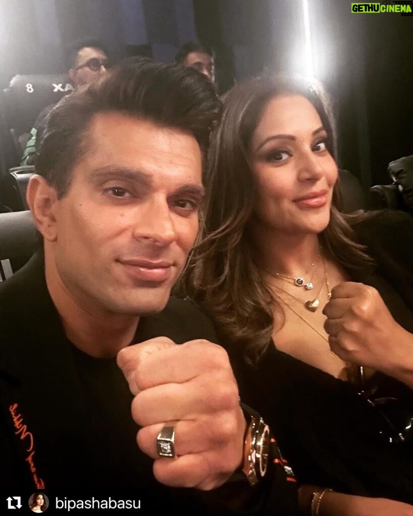 Karan Singh Grover Instagram - 🔱 Wooooooohooooooo!!!! Thank you my love!! Fighter 👊🧿 What a film😍 Patriotism plus a visual delight plus great characters plus emotions galore ❤Just fabulous ❤Loveddddd every bit of the film. And yes …Taj @iamksgofficial was awesome and so endearing ❤😍🧿 @s1danand you are at the top of your game sir❤ @mamtaanand10_10 terrific job as a producer ❤You go girl 🤗So proud of you all ❤ Can’t wait to watch it again ❤