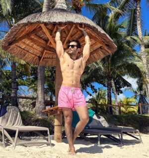 Karan Tacker Thumbnail - 28K Likes - Top Liked Instagram Posts and Photos