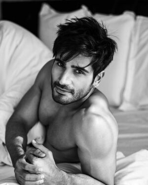 Karan Tacker Thumbnail - 30.3K Likes - Top Liked Instagram Posts and Photos