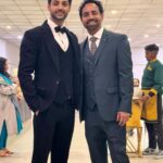 Karan Wahi Instagram - With THE AZIM’s In Decreasing Order A very special Day with Super special People. @azim.adnan @hasanazim ki Shaadi I have known these 5 Brothers for over a Decade and finally i got to meet All 5 together Phewww Finally!!! Outfit @bharat_reshma