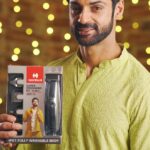Karan Wahi Instagram - Getting ready for the festive season has never been so easy! From sporting a dapper look for a party to transcending to a charming look for the festive celebrations, achieve every look effortlessly with the Havells Men’s Grooming Kit! The 15 in 1 kit has a beard trimmer, body groomer, precision trimmer, nose and ear trimmer and a hair clipper. So get the ultimate styling kit today. #Havells #HavellsGroomingKit #MaleGroomingKit