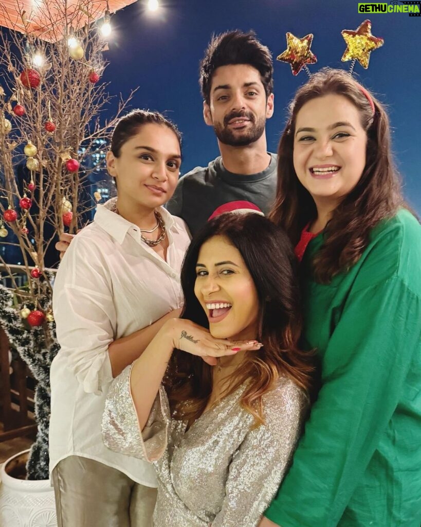 Karan Wahi Instagram - Merry Christmas 🎄🎅❤️