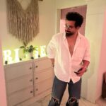 Karan Wahi Instagram - I was called for the biryani which we clearly can see how much was left And since Dhani has turned wiser and more mature we had a blast (not literally Atleast till the time iam posting this) Wish Us All The Best Happy Birthday @rithvik_d