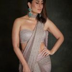 Kareena Kapoor Instagram - Long story short… 💁🏻‍♀️✨ #FromLastNight