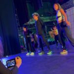 Karen Polinesia Instagram - AHORA SI!!! Todos van a poder disfrutar del SHOW #JUMP en sus casas y saber más sobre este gran show que dimos durante 2 años de gira! Gracias a todos los que hicieron realidad este gran sueño, desde llevar una idea a un escenario y ahora en una PELÍCULA DOCUMENTAL #JUMP en @disneyplusla GRACIAS!!! 👐🏽👐🏻👐🏿