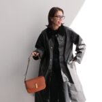 Karen Takizawa Instagram - とある日の、お洋服カメラマンさんが撮ってくれました。 カメラマンさんの手に触ればこんな実力の持ち主だったのか、と我のデジカメにちょっとした感動をします📷 いいカメラを全く上手い具合に輝かせれない私は名無し監督です🥲 結局何をどう押してどんななりゆきでシャッターボタンまで辿り着いたのか道のりもわからず、手元にあるのはこの立派に色を拾った写真だけが証拠です🥹 ただただ洋服の素材たちもよくわかってお気に入り写真です🐶✨