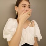 Karen Takizawa Instagram - すごく大興奮のお仕事だった日の ちゃっかり着たことあまりない風な日で🩵 楽しかった夜の日💃✨