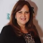 Karim Abdel Aziz Instagram - البقاء والدوام لله الفنانه الكبيره دلال عبدالعزيز ..رحمها الله وادخلها فسيح جناته ولذويها الصبر والسلوان ..نسالكم الدعاء وقراءة الفاتحه .