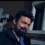 Karl Urban Instagram – Happy Friday y’all @theboystv episode 4 is out NOW !….
& in BREAKING NEWS The Boys is coming back for season 4 !
Here’s 4 behind the scenes snaps from ep 4
Cheers @primevideo