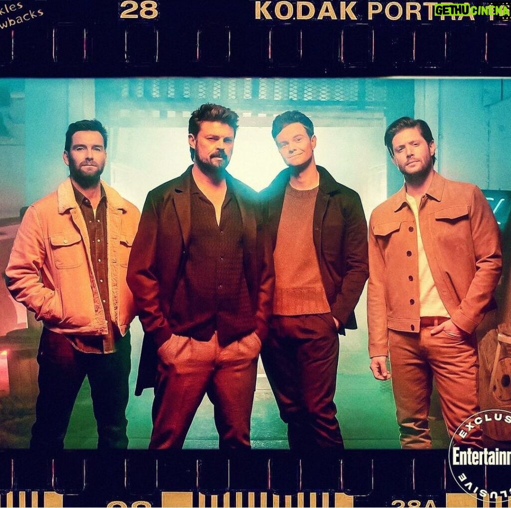 Karl Urban Instagram - Cheers 🍻 @entertainmentweekly ! @theboystv @primevideo Season 3 June 3rd