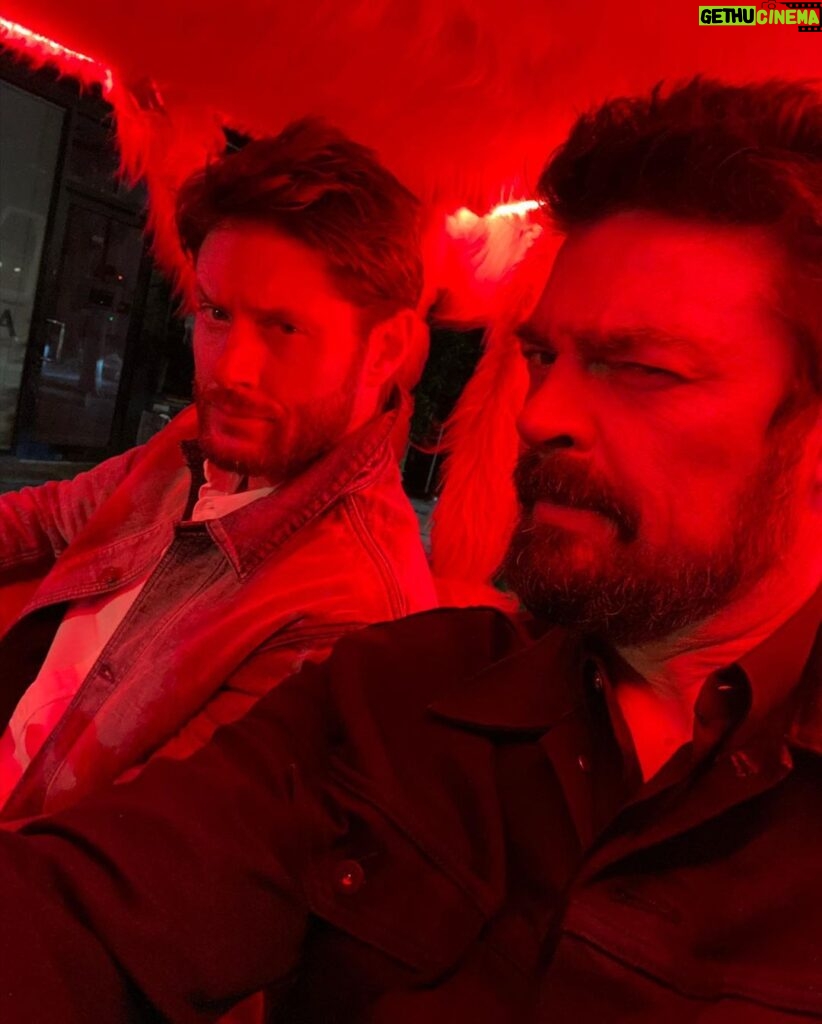 Karl Urban Instagram - Cheers London....you were bloody brilliant!! @theboystv @primevideo @primevideouk 🙏🏽❤️💙🤍🇬🇧