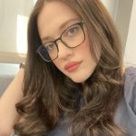 Kat Dennings Instagram - Since ❤️+⚡️ has been out for a while, I feel like it’s finally time to post the Darcy selfie