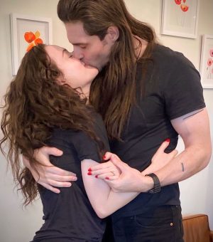 Kat Dennings Instagram - Don’t mind if I do